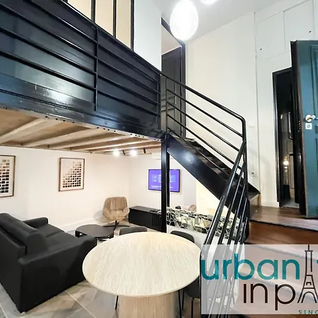 Urban Flat 09 - Stylish Triplex Champs-elysees Paris