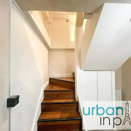 Urban Flat 09 - Stylish Triplex Champs-elysees * Paris