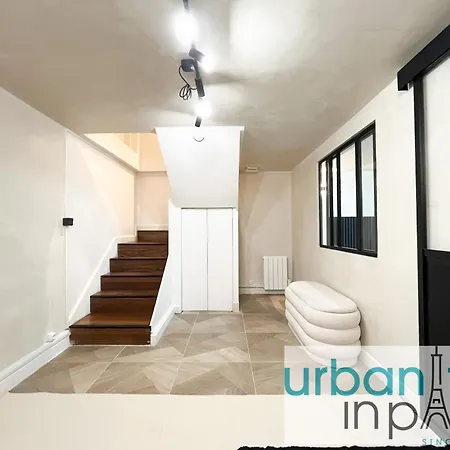 Urban Flat 09 - Stylish Triplex Champs-elysees *