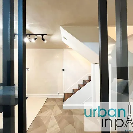 Apartament Urban Flat 09 - Stylish Triplex Champs-elysees
