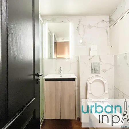Urban Flat 09 - Stylish Triplex Champs-elysees * Paris