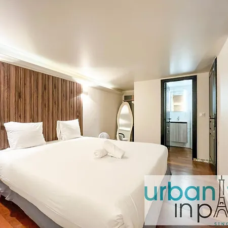 Urban Flat 09 - Stylish Triplex Champs-elysees شقة باريس