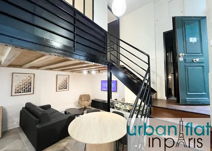 Urban Flat 09 - Stylish Triplex Champs-elysees パリ