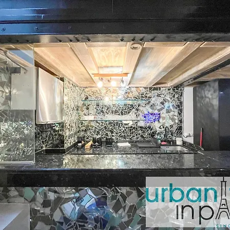 Urban Flat 09 - Stylish Triplex Champs-elysees アパート